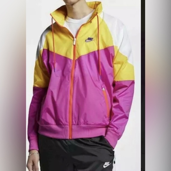 Nike Pink and White Mesh Jacket - Picture 8 of 9